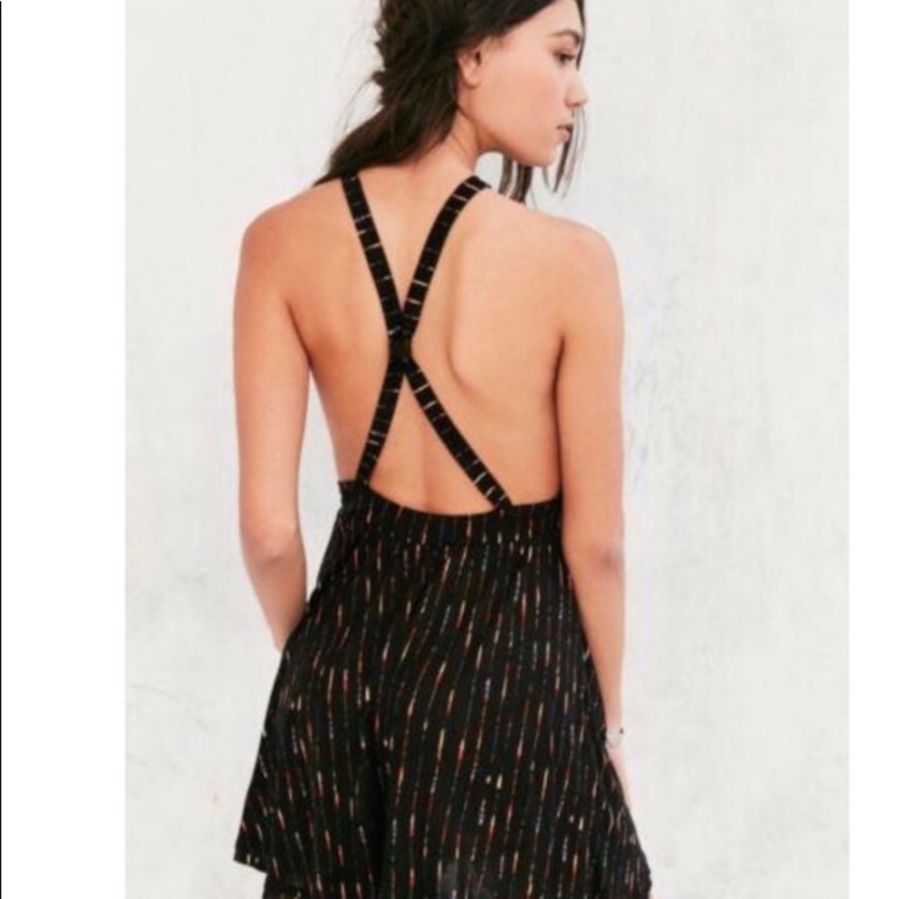 Uo Ecote Patterned Romper With Keyhole Front - image 4